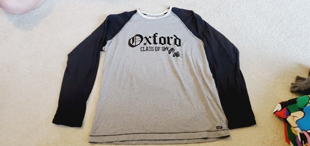 Oxford Class of 2004 Old English Letters L Gray Long Sleeve Baseball Shirt